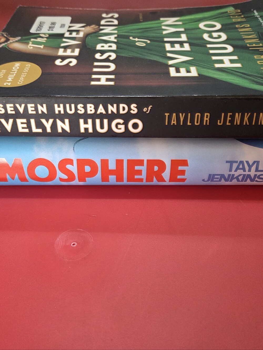 2 Taylor Jenkins Reid Books - Great Read - Picture 5 of 6